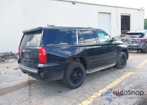 2015 Chevrolet Tahoe Ltz z USA, uszkodzony, nr VIN 1GNSKCKC8FR102671